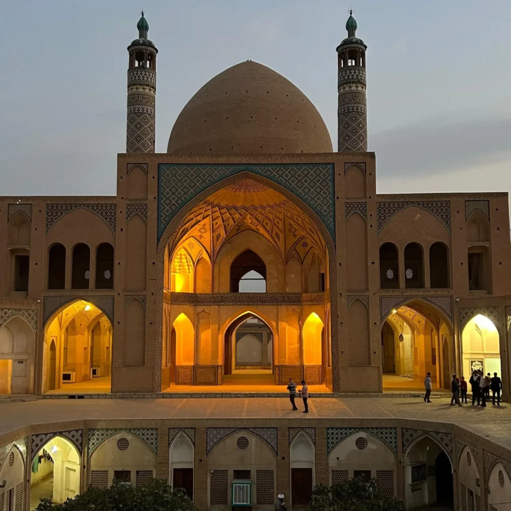 Agha Bozorg Mosque