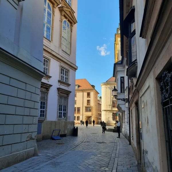 Bratislava gezi rehberi konaklama,seyahat,ulaşım,yeme içme,gezilecek yerler