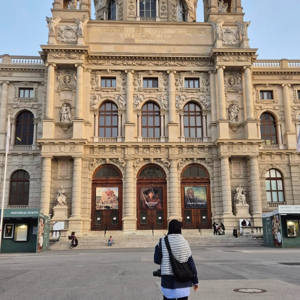 viyana devlet operası dis cephe