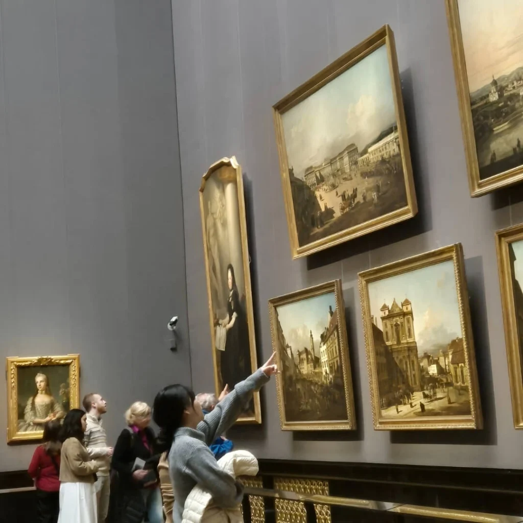 viyana muze sanat eserleri ziyaretciler